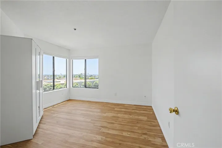 Second bedroom with fantastic views.