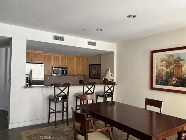 Rec room has a kitchen- easy to reserve.