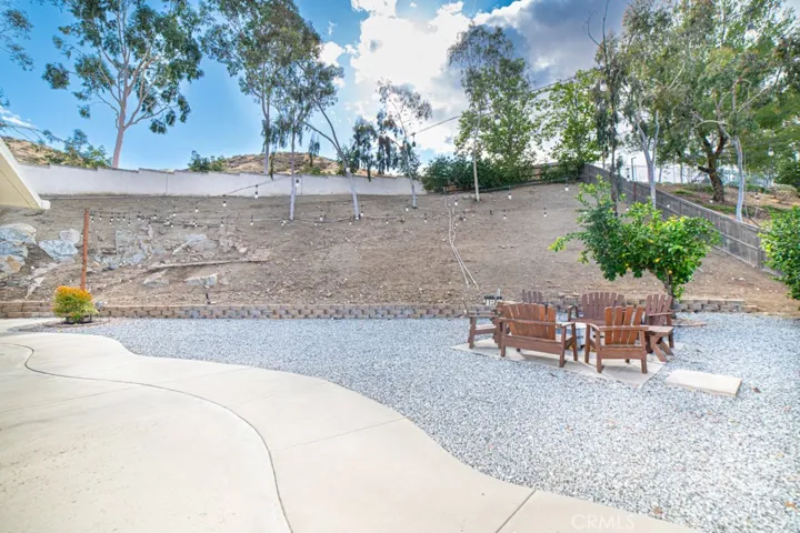 17801 Morning Rock, Riverside, California 92503