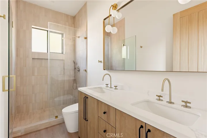 17852 Saticoy Street, Reseda, California 91335