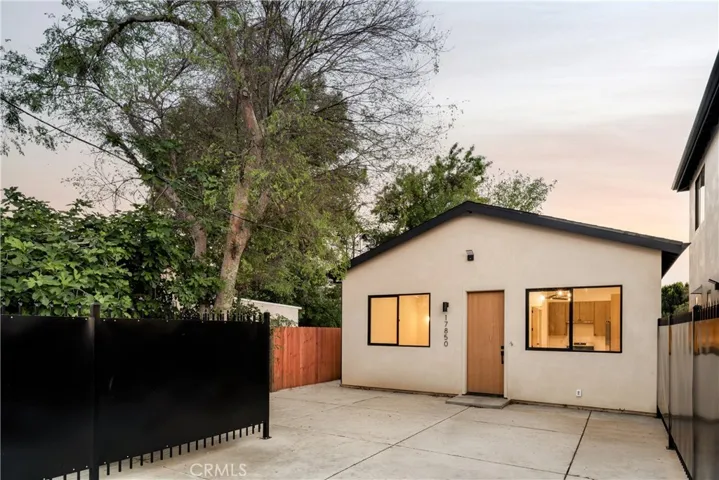 17852 Saticoy Street, Reseda, California 91335