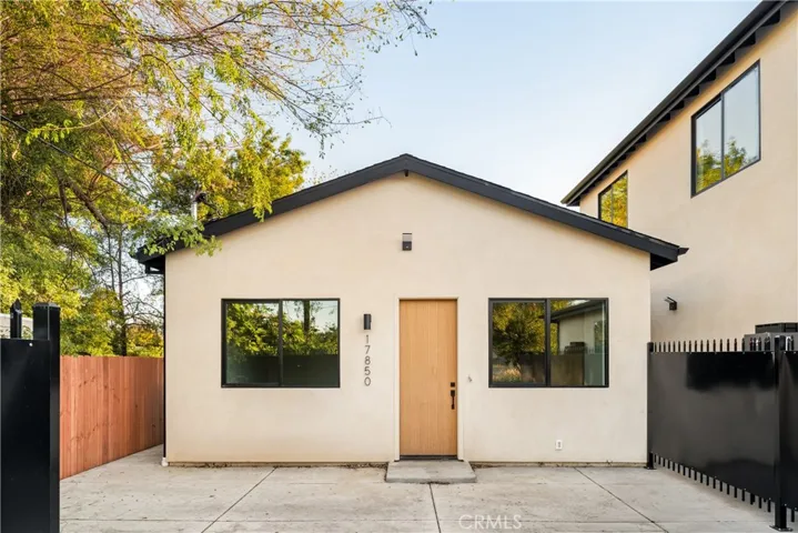 17852 Saticoy Street, Reseda, California 91335