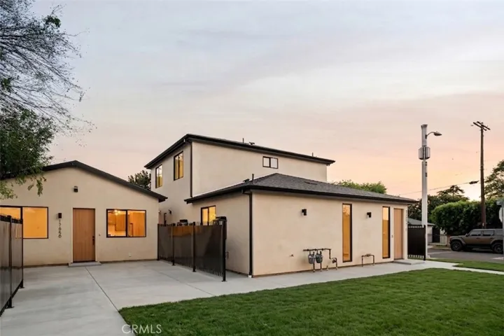 17852 Saticoy Street, Reseda, California 91335