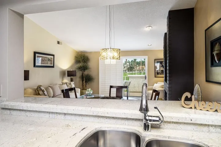 27-web-or-mls-LS_117DesertFallsCir (24)