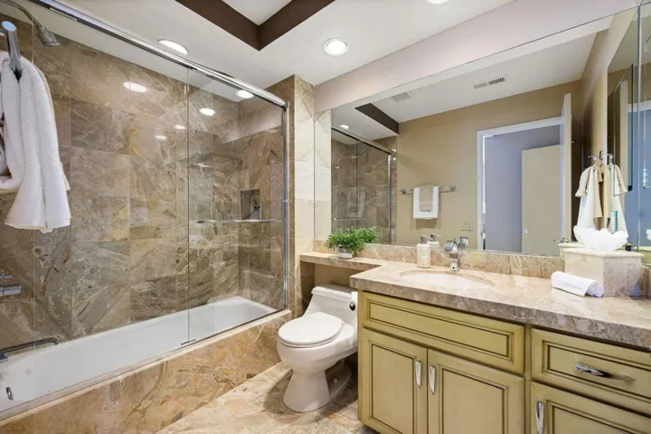 39-web-or-mls-LS_117DesertFallsCir (36)