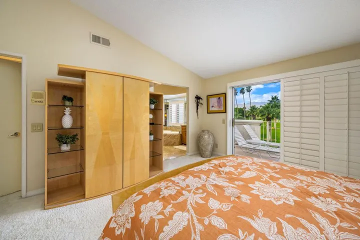 34-web-or-mls-LS_117DesertFallsCir (31)