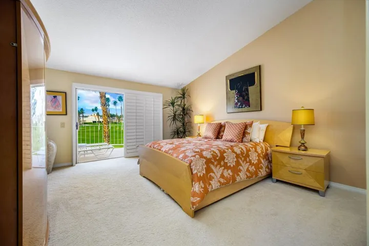33-web-or-mls-LS_117DesertFallsCir (30)