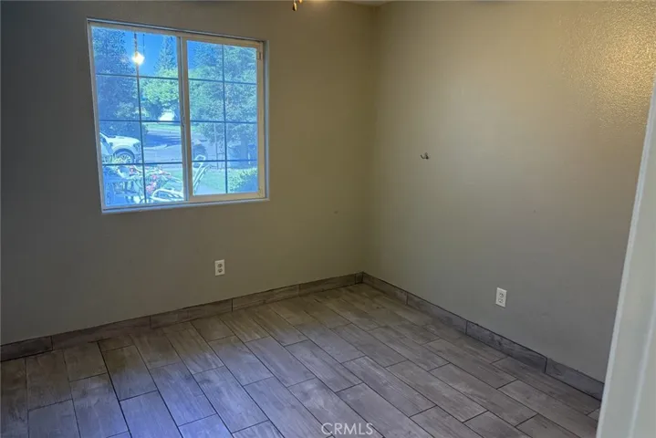409 W Packwood, Visalia, California 93277