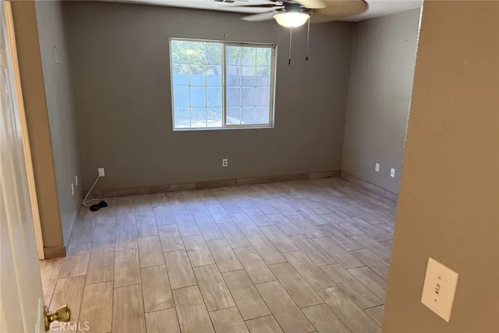 409 W Packwood, Visalia, California 93277