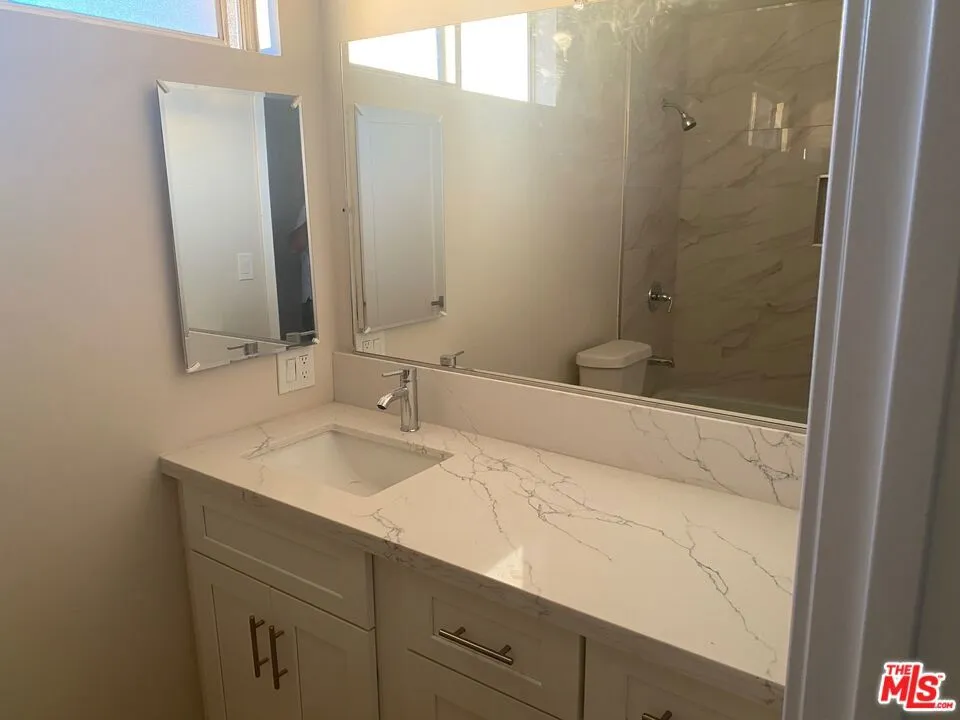 512 Evergreen Street 309, Inglewood, California 90302 — photo 5