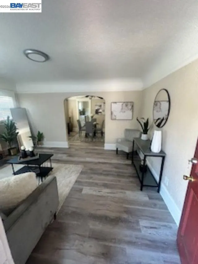 gallery-image 4