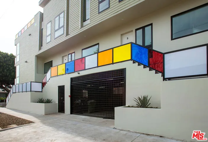 2496 S Centinela Avenue 3, Los Angeles, California 90064