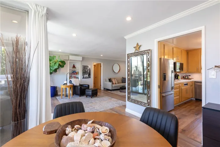 2772 E 2nd Street 2g, Long Beach, California 90803
