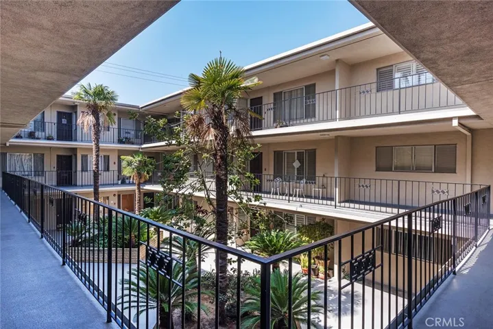 2772 E 2nd Street 2g, Long Beach, California 90803