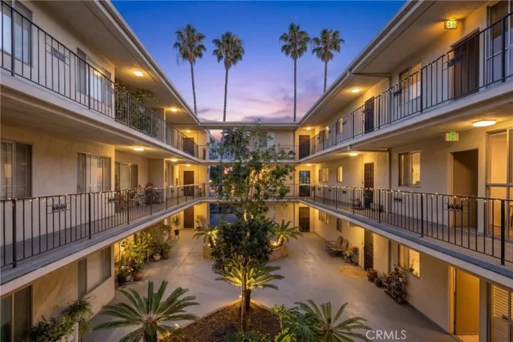 2772 E 2nd Street 2g, Long Beach, California 90803