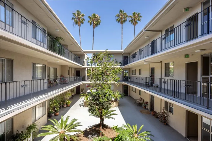 2772 E 2nd Street 2g, Long Beach, California 90803