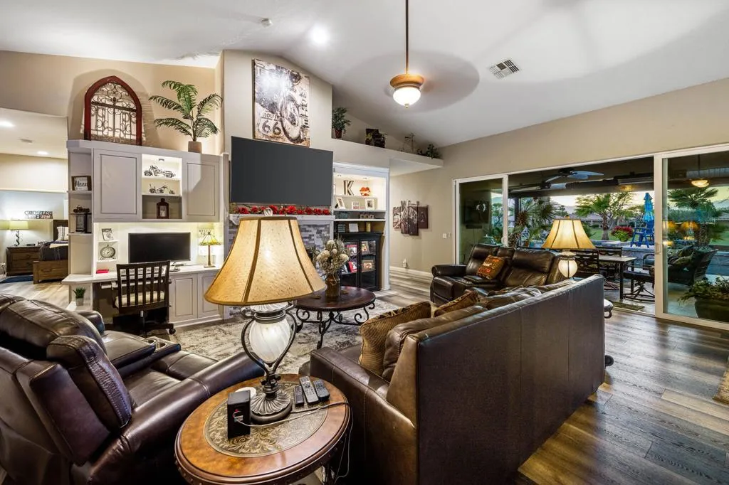 69-web-or-mls-CC_Meadow_OPMG_0426_069