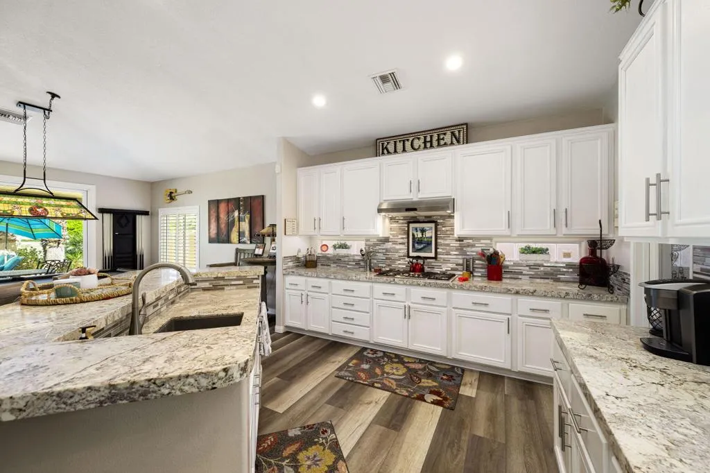 35-web-or-mls-CC_Meadow_OPMG_0426_035