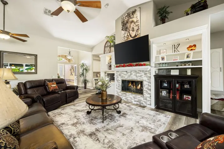 28-web-or-mls-CC_Meadow_OPMG_0426_028