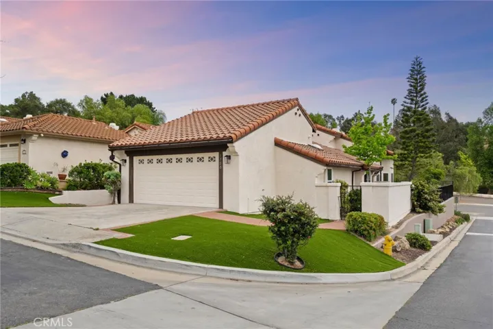 1723 Larkhaven Glen, Escondido, California 92026