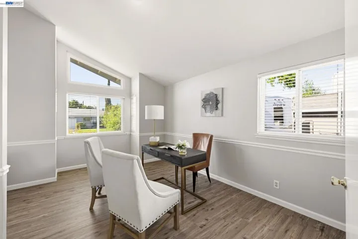 BEDROOM/OFFICE
