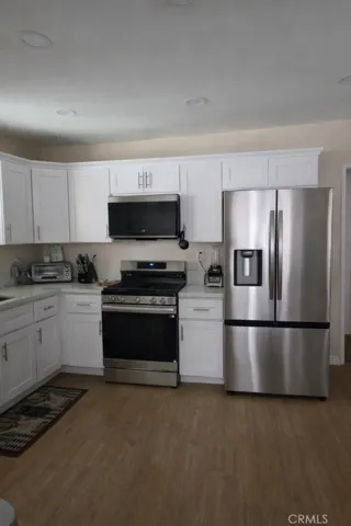 819 E 85th Street, Los Angeles, California 90001