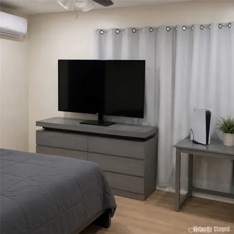 819 E 85th Street, Los Angeles, California 90001