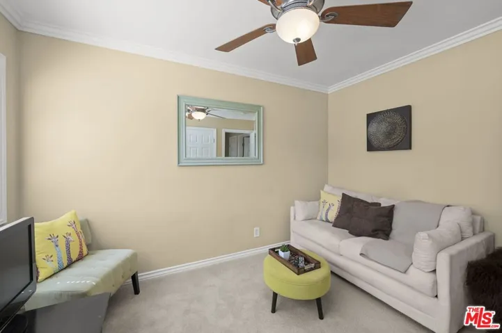 5464 Village Green, Los Angeles, California 90016