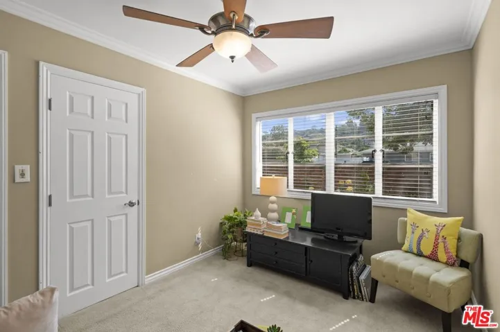 5464 Village Green, Los Angeles, California 90016