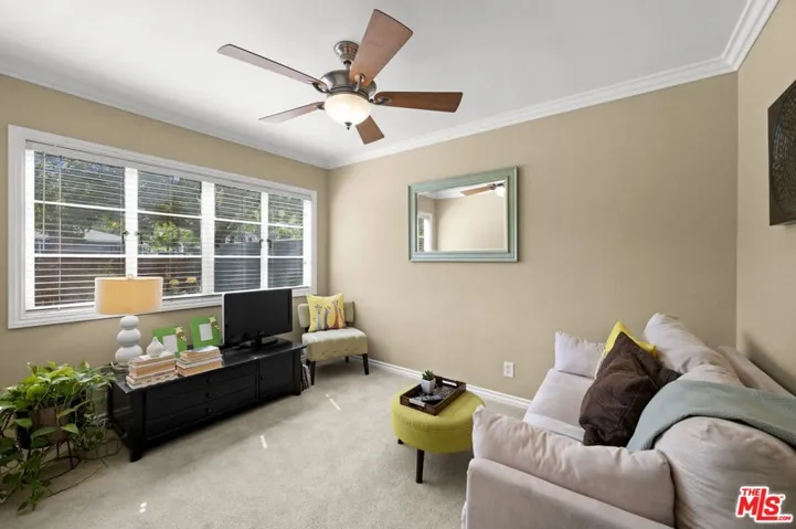 5464 Village Green, Los Angeles, California 90016