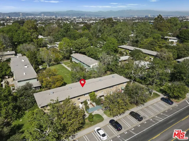 5464 Village Green, Los Angeles, California 90016
