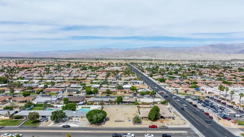 08-Were Focused 81458 Alberta Ave-8