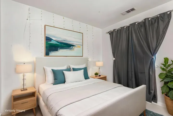 20-print-015 virtually staged