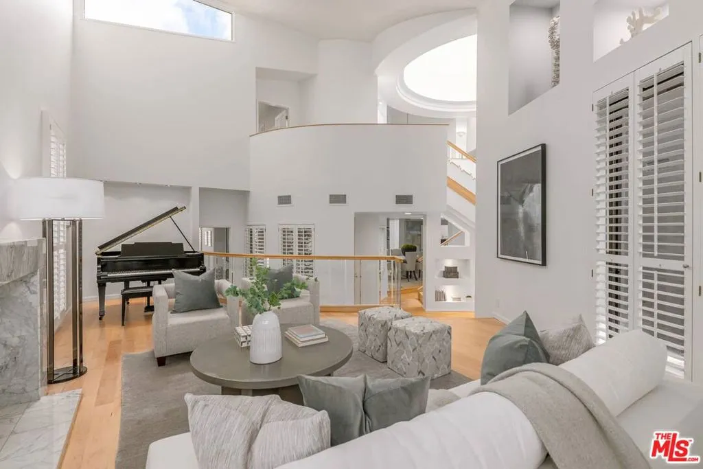 17765 Camino De Yatasto, Pacific Palisades, California 90272 — photo 4