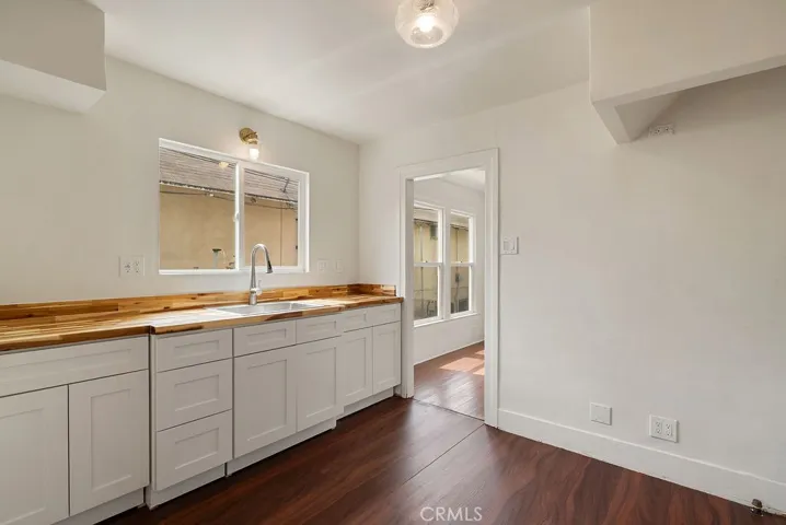 New Rear Unit Kitchen