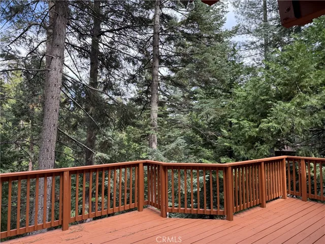 additional view from other end of deck