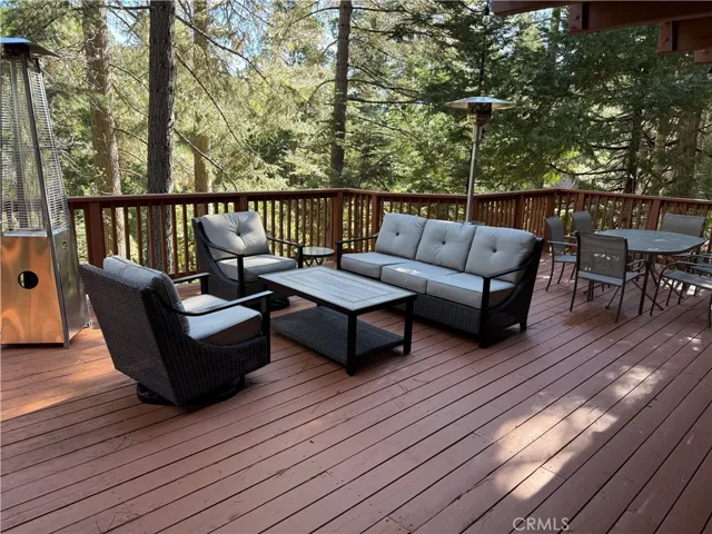 Main deck with heaters and furniture