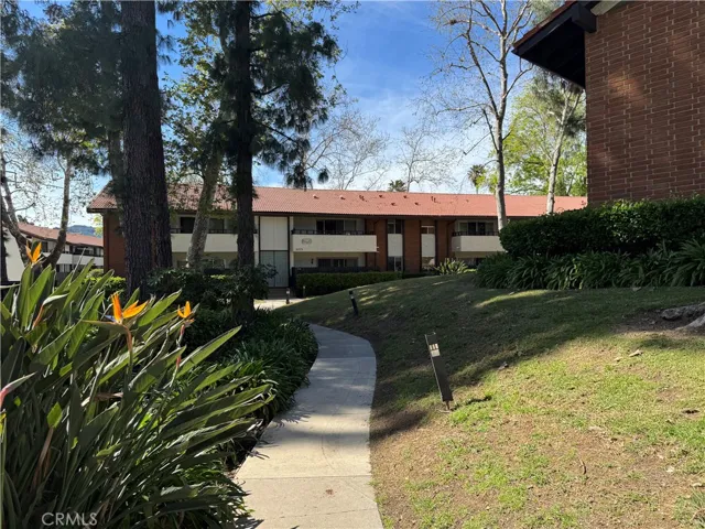 Community Entry Walkway