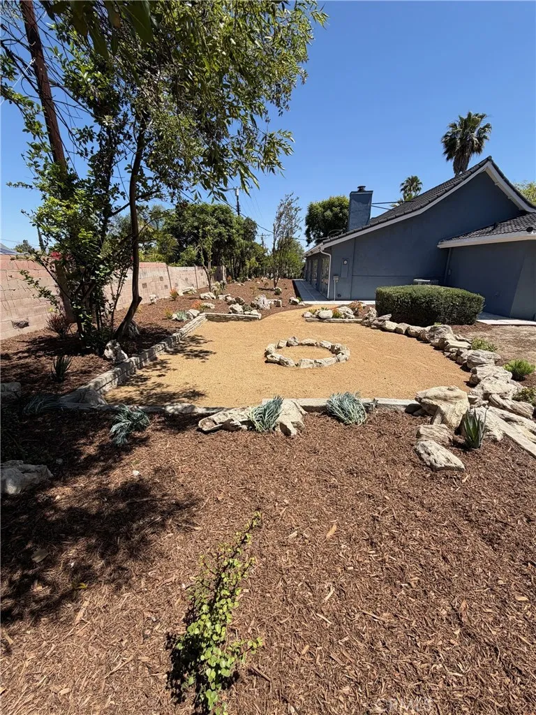 Huge 1/4 acre lot.