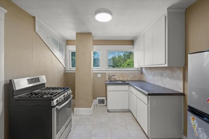 111 5th Street, Gilroy, California 95020