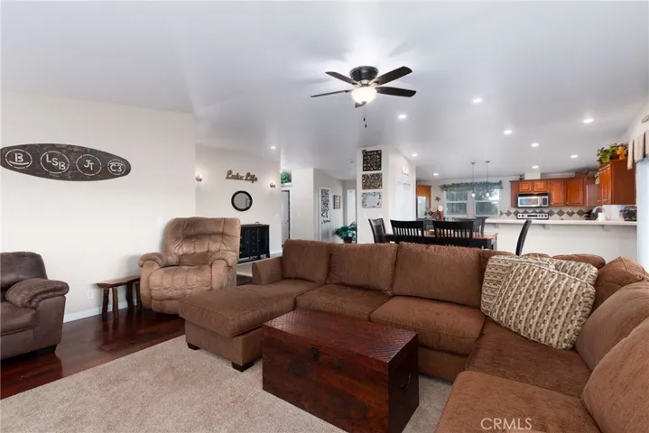 5550 Las Tablas Bay, Paso Robles, California 93446