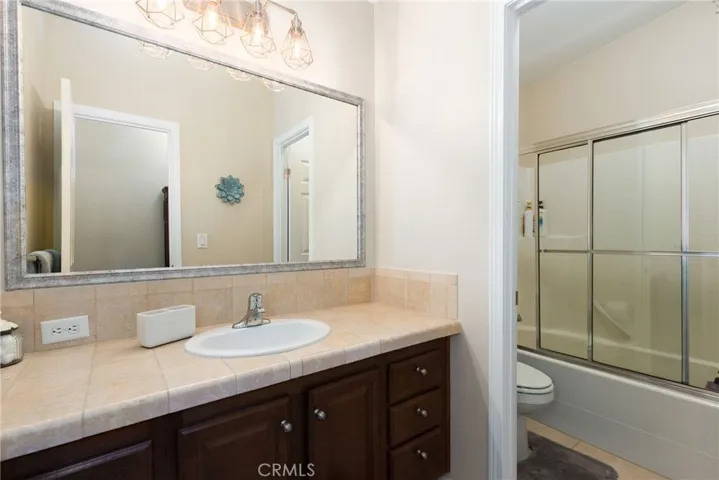 5550 Las Tablas Bay, Paso Robles, California 93446