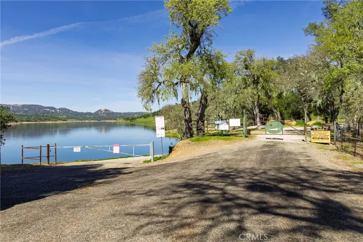 5550 Las Tablas Bay, Paso Robles, California 93446