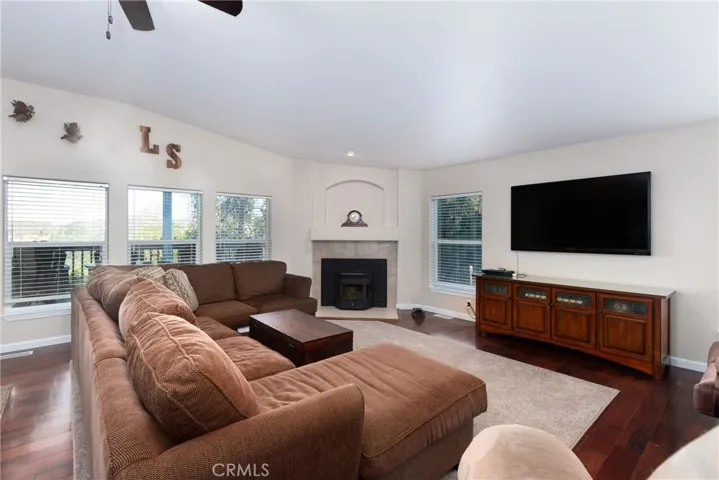 5550 Las Tablas Bay, Paso Robles, California 93446