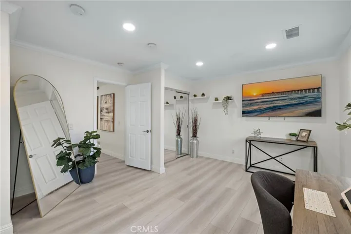 Extra Large (was two rooms) Bedroom