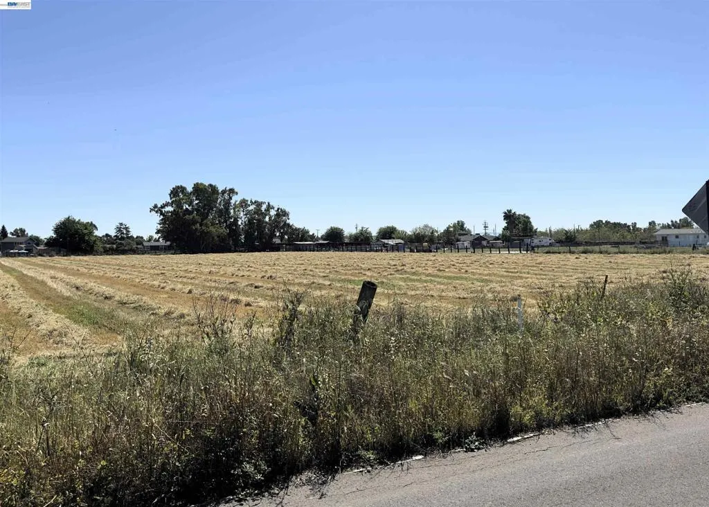 11844 E Ada, Stockton, California 95215 — photo 4