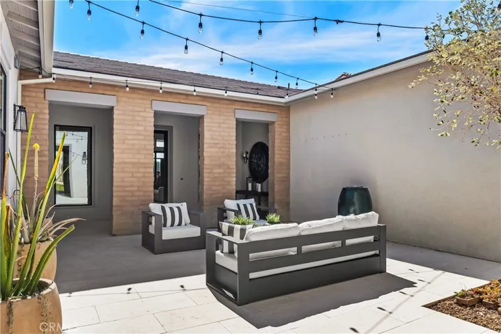 18411 Boulder Bluff, Silverado, California 92676