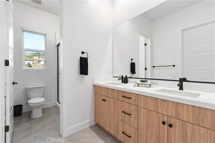 18411 Boulder Bluff, Silverado, California 92676
