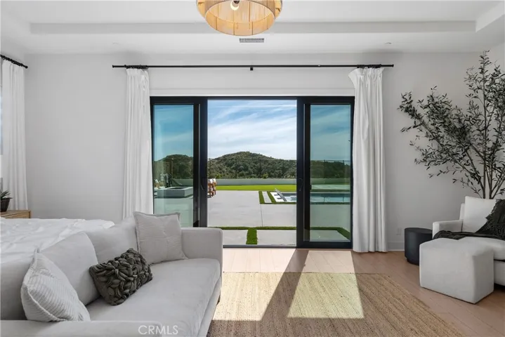 18411 Boulder Bluff, Silverado, California 92676