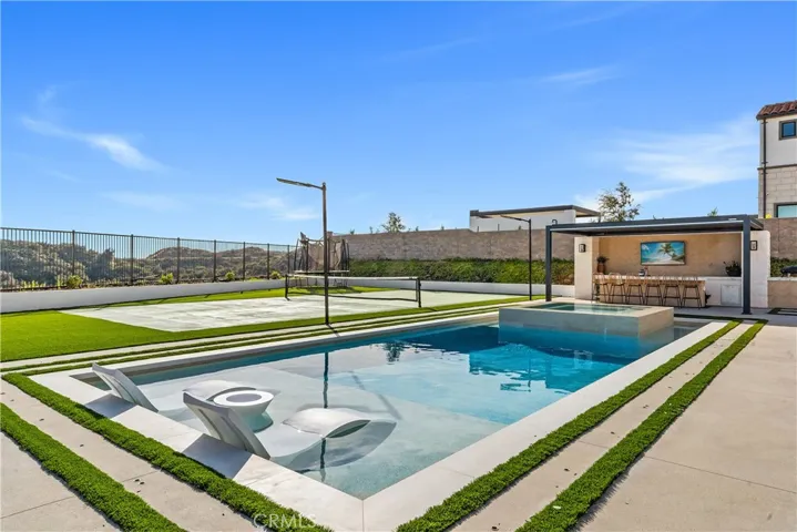 18411 Boulder Bluff, Silverado, California 92676